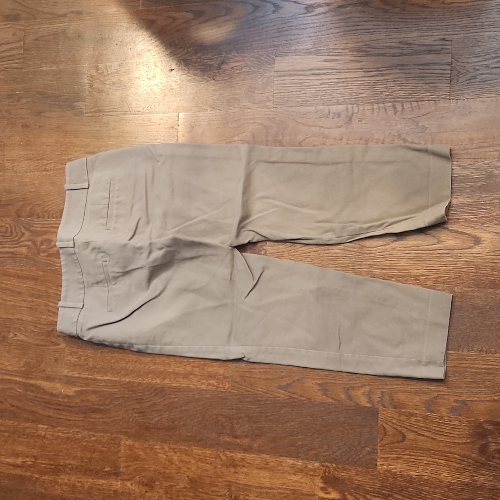 Capris - Picture 2 of 3